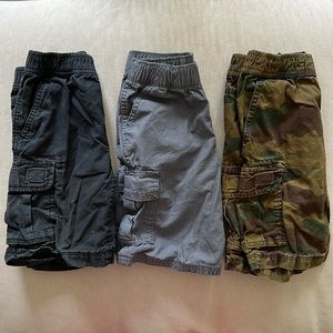 Children’s Place 5T pull on cargo shorts bundle of 3
